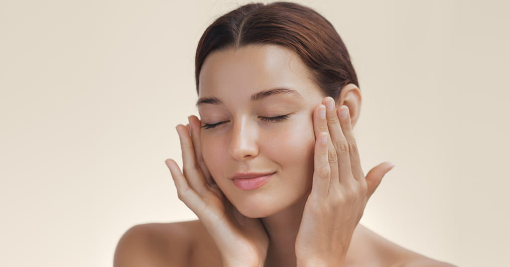 Acne Lifestyle Factors: Weed, Creatine, and Skincare Truths