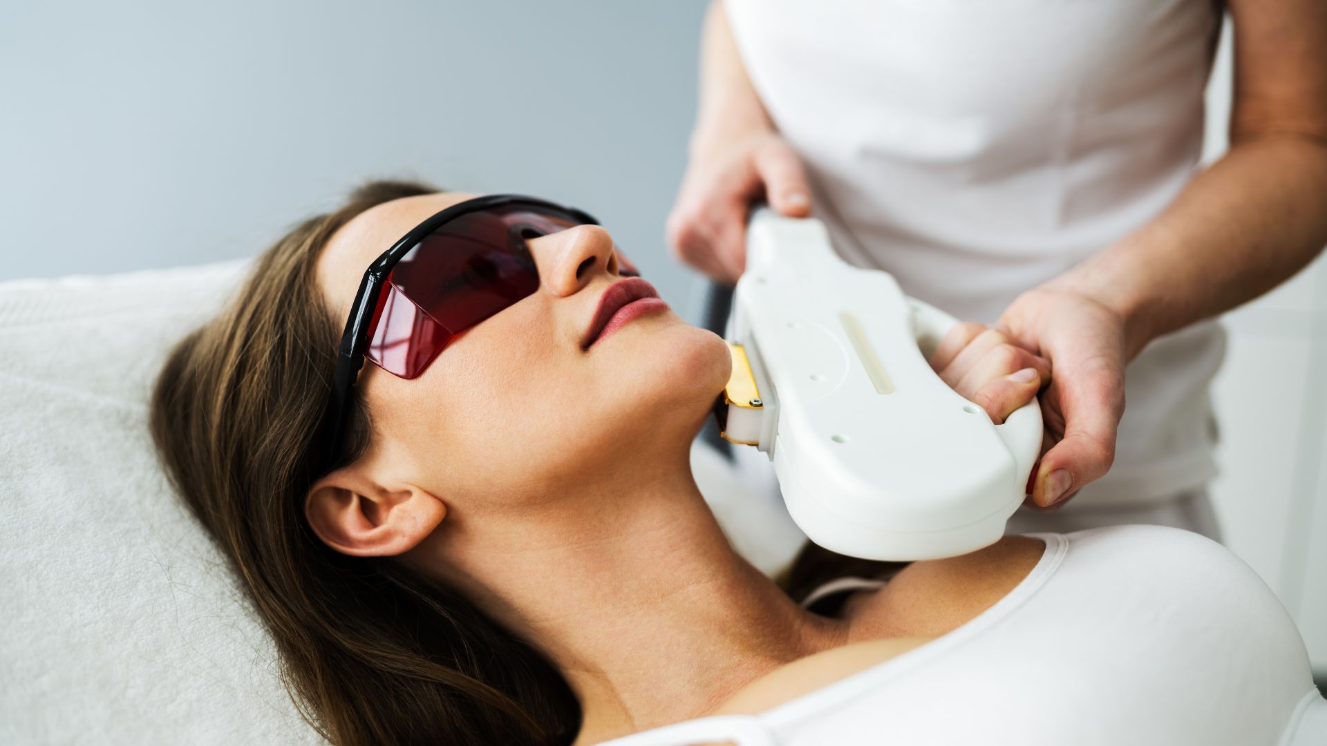 skin suitability for laser acne treatment